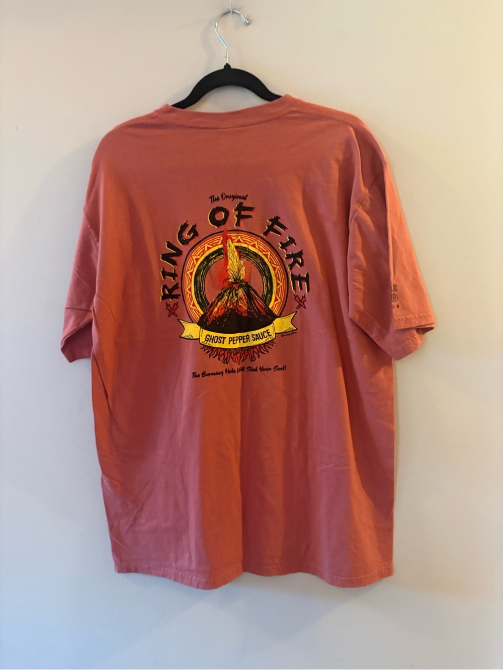 Ring of Fire Ghost Pepper Sauce Graphic Tee Shirt NWT unisex Coral Pink Size L